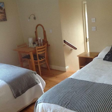 Seber House Bed & Breakfast Килбеган Стая снимка