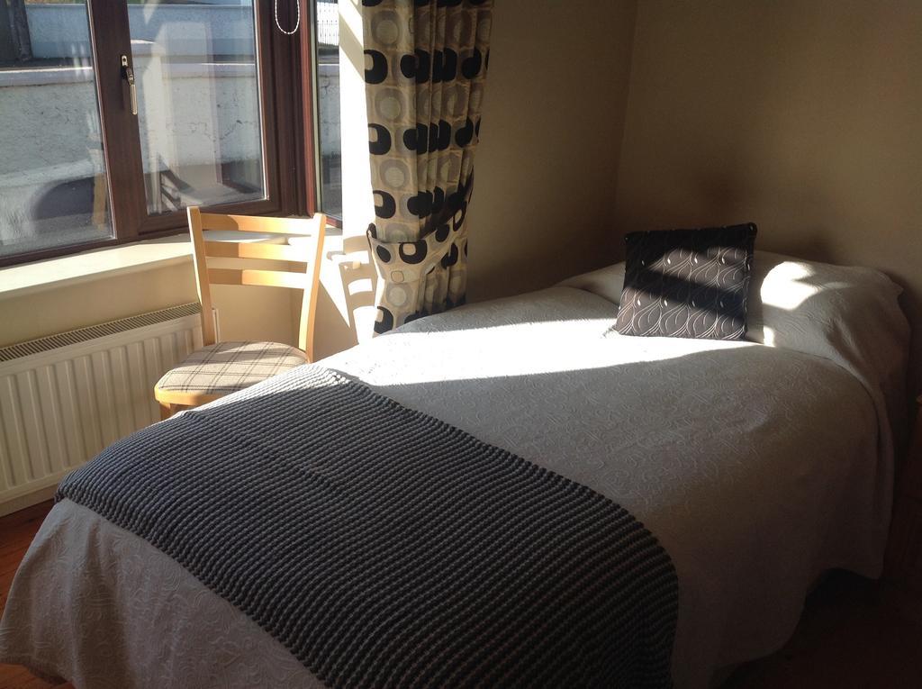 Seber House Bed & Breakfast Килбеган Стая снимка